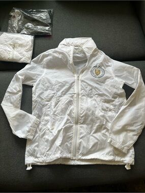 Giordano University of Northern Virginia Unisex Windbreaker XS with Carry Bag